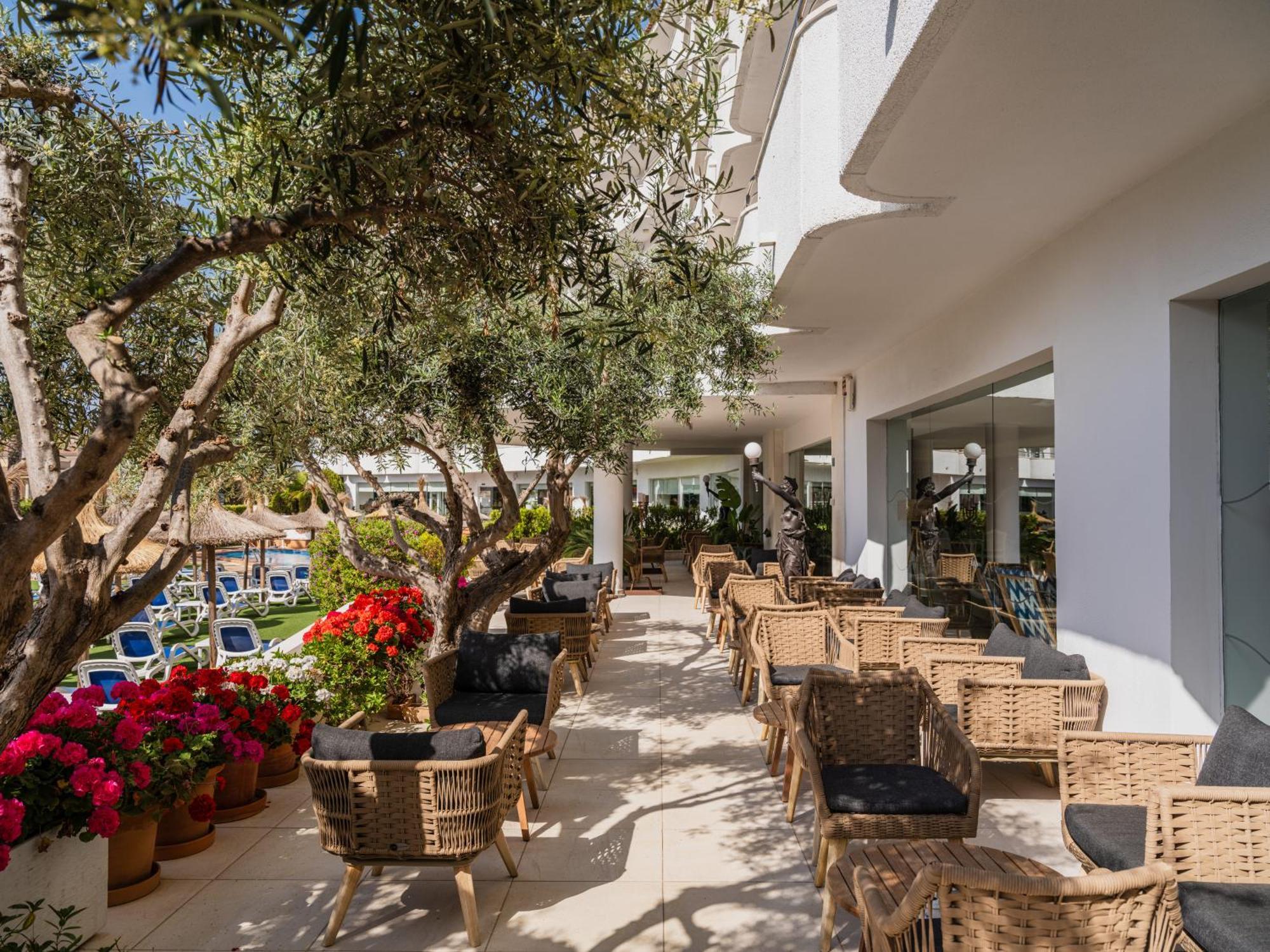 Grupotel Maritimo Port de Alcudia  ภายนอก รูปภาพ